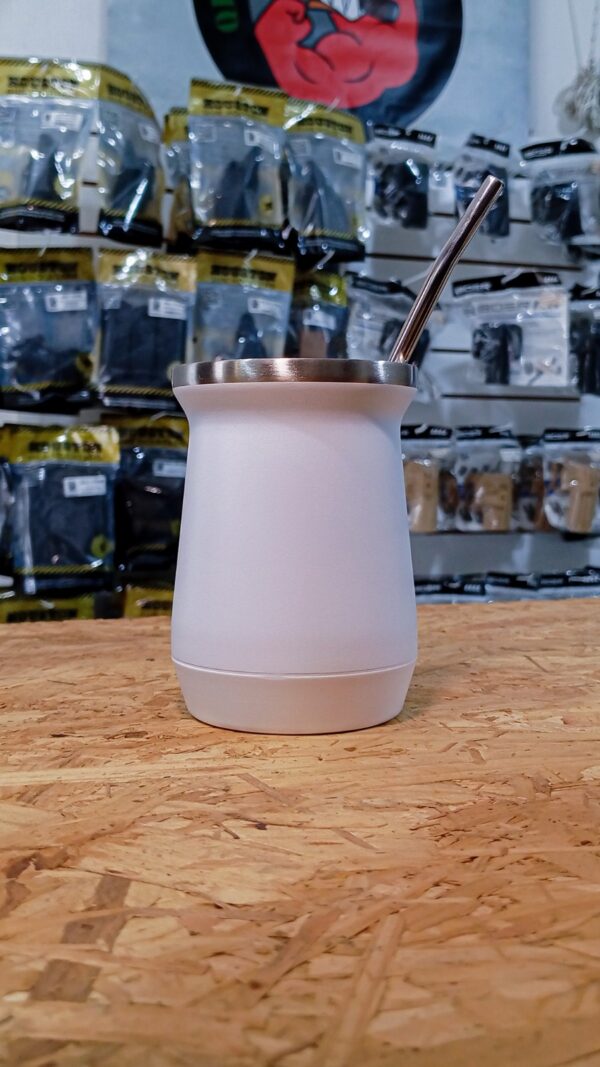TERMO 1,9LTS CON MATE Y BOMBILLA DE REGALO - Imagen 3